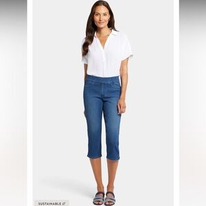 NYDJ Dakota Crop Pull-On Jeans with Side Slit - Color Olympus - Size L